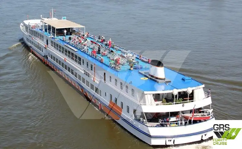 Kapal pelayaran untuk dijual