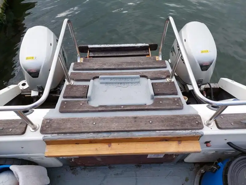 Kapal layar untuk dijual