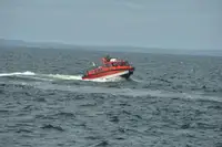 Kapal rondaan untuk dijual