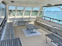 Kapal pelayaran untuk dijual