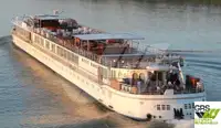 Kapal pelayaran untuk dijual