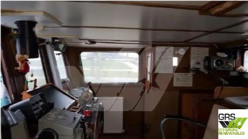 Kapal kerja untuk dijual