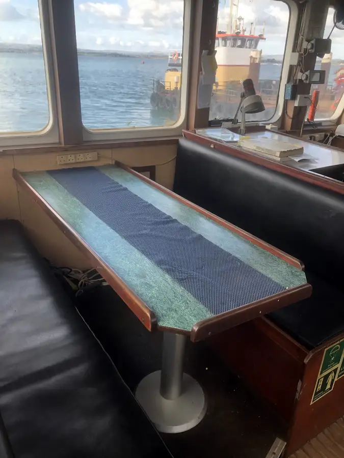 Kapal tunda untuk dijual