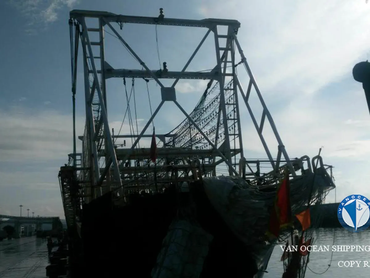 Kapal pencari sotong untuk dijual