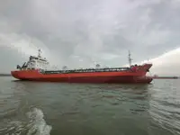 Oil/Chemical tanker untuk jualan