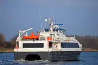 Kapal penumpang untuk dijual