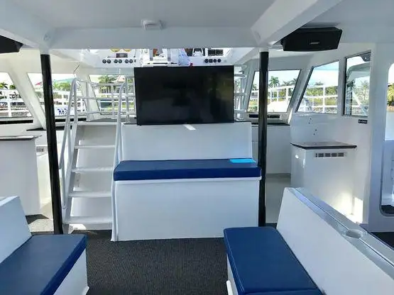 Kapal layar untuk dijual