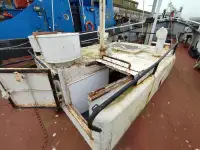 Kapal tinjauan untuk dijual