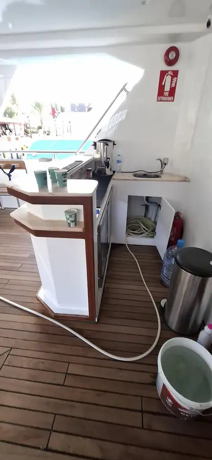 Kapal pelayaran untuk dijual