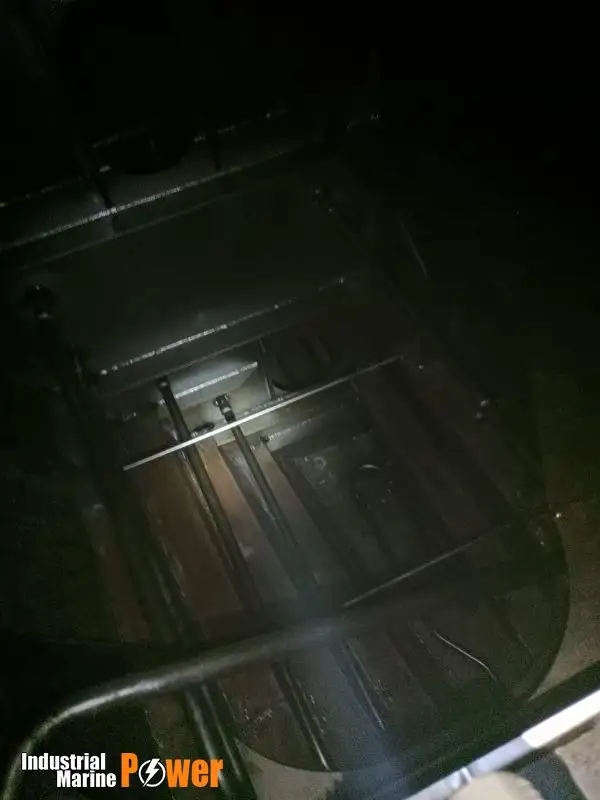 Oil/Chemical tanker untuk jualan