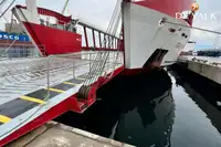Kapal feri untuk dijual