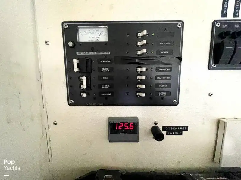 Kapal pelayaran untuk dijual