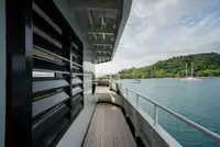 Kapal tinjauan untuk dijual
