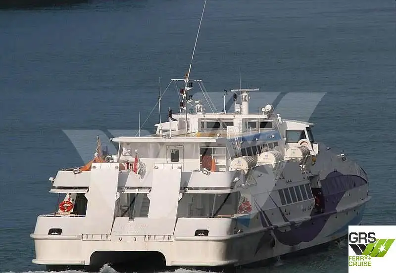 Kapal pelayaran untuk dijual