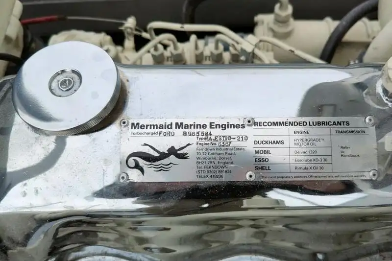 Kapal kerja untuk dijual