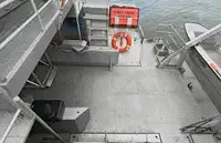 Kapal layar untuk dijual