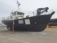 Kapal kerja untuk dijual