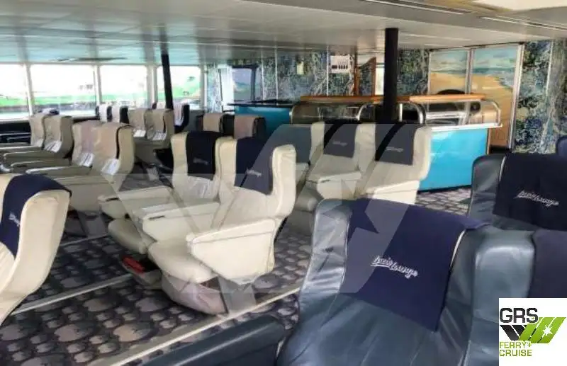 Kapal pelayaran untuk dijual