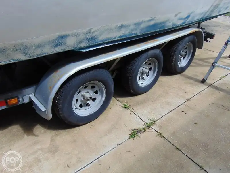 Kapal rondaan untuk dijual