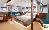 Kapal pelayaran untuk dijual