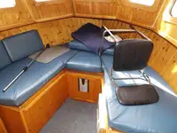 Kapal kerja untuk dijual