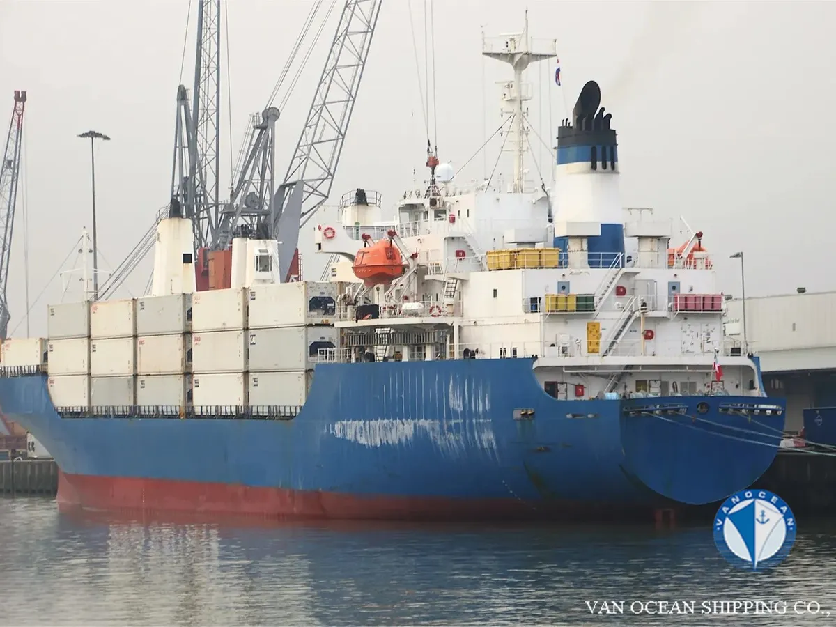 Kapal peti sejuk untuk dijual