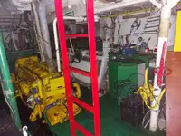 Kapal tinjauan untuk dijual