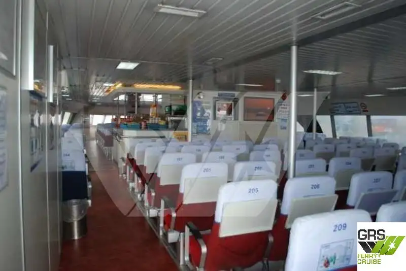 Kapal pelayaran untuk dijual