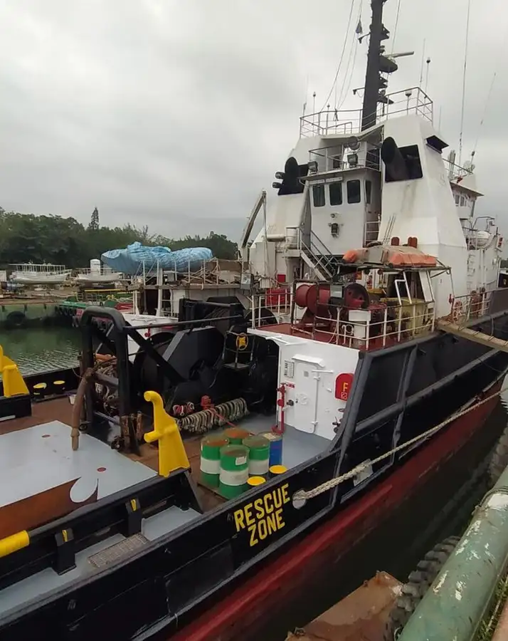 Kapal tunda untuk dijual