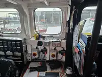 Kapal penyelamat untuk dijual