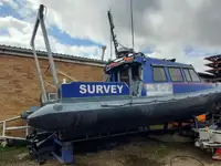 Kapal tinjauan untuk dijual