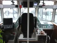 Kapal rondaan untuk dijual