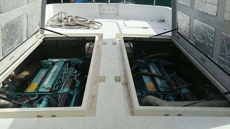 Kapal anak kapal untuk dijual