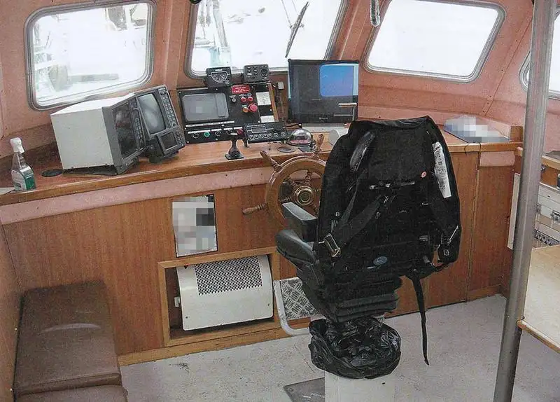 Kapal kerja untuk dijual