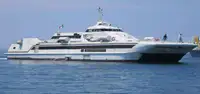 Kapal feri untuk jualan