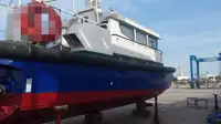 Kapal anak kapal untuk dijual