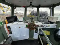 Kapal kerja untuk dijual
