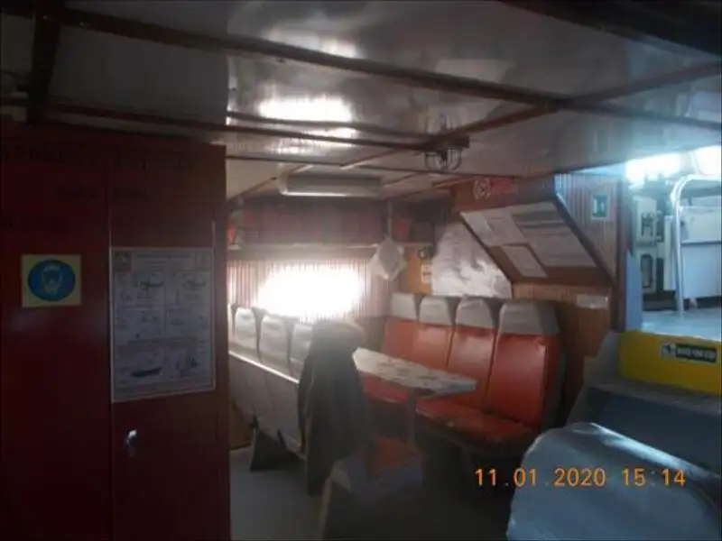 Kapal anak kapal untuk dijual
