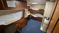 Kapal bekalan untuk dijual