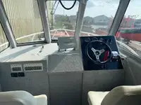 Kapal kerja untuk dijual
