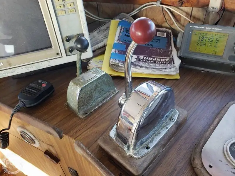 Kapal feri untuk dijual