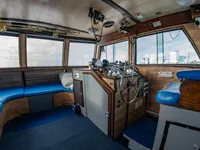 Kapal penyelidik untuk dijual