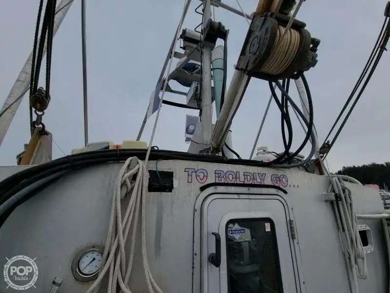 Kapal penyelamat untuk dijual
