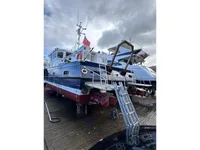 Kapal tinjauan untuk dijual