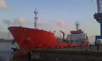 Oil/Chemical tanker untuk jualan