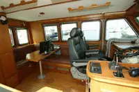Kapal tinjauan untuk dijual