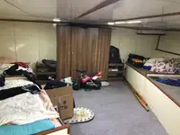 Kapal kerja untuk dijual