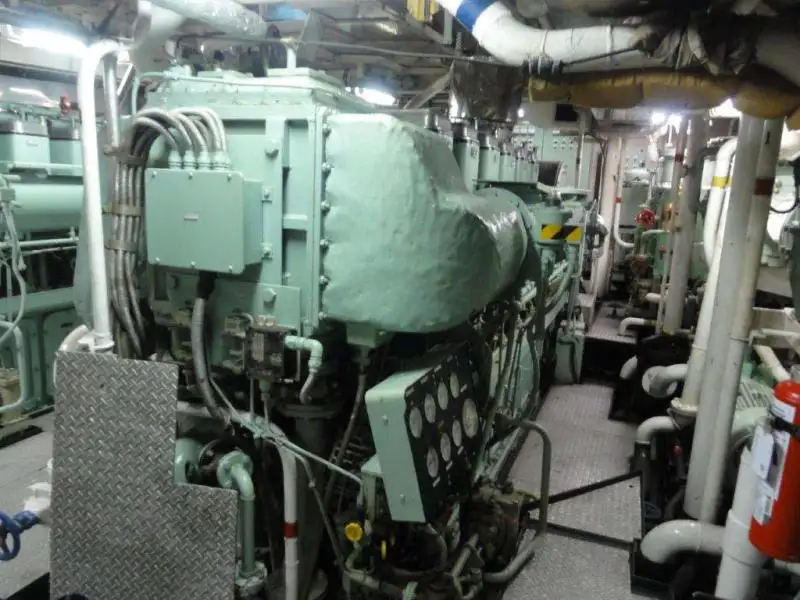 Kapal bekalan untuk dijual