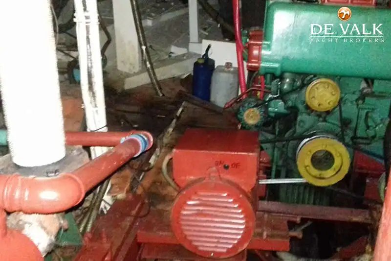 Kapal feri untuk dijual