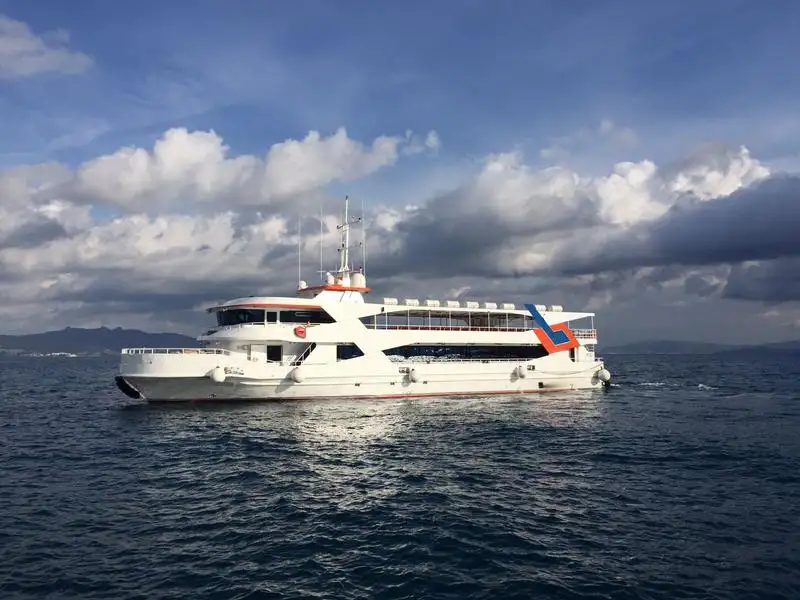 Kapal pelayaran untuk dijual